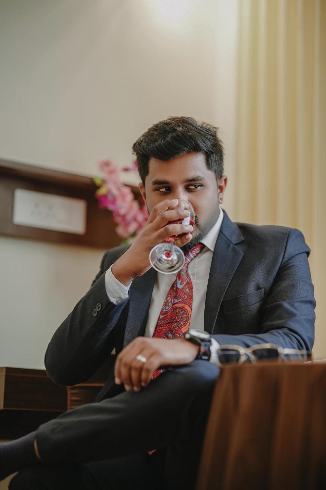 The King'S Meadows Hotel Golhalli Bagian luar foto