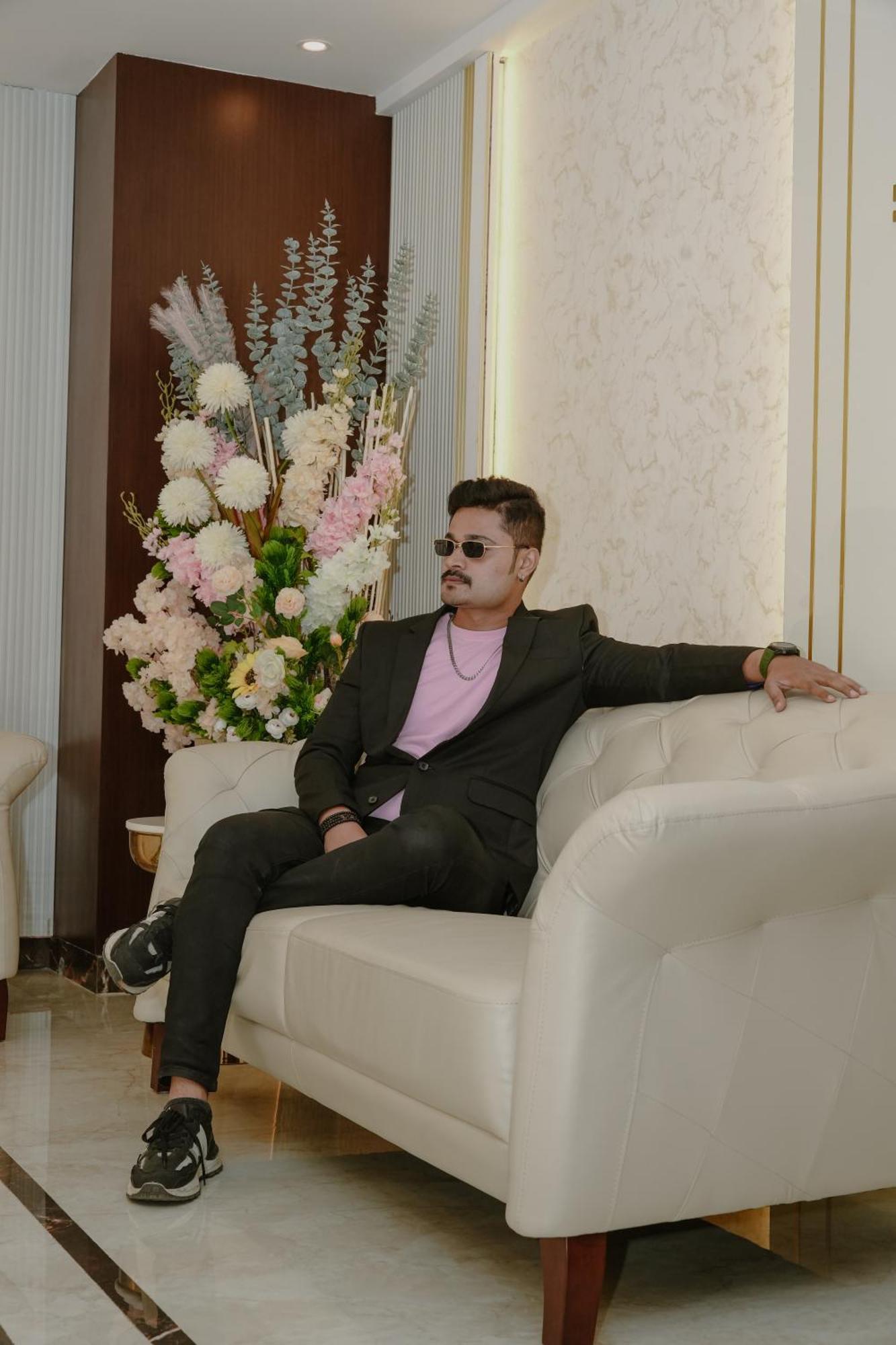 The King'S Meadows Hotel Golhalli Bagian luar foto