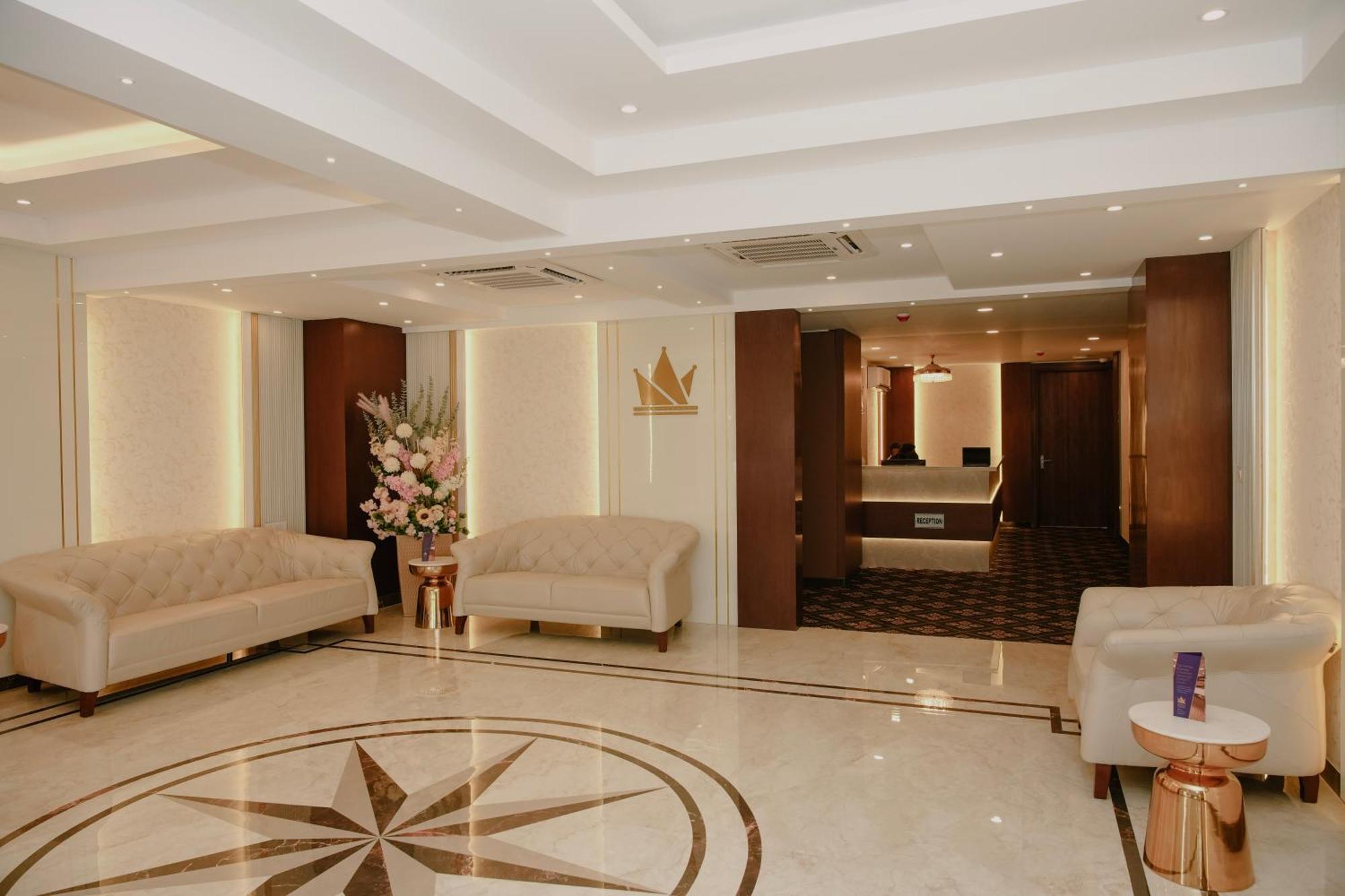 The King'S Meadows Hotel Golhalli Bagian luar foto